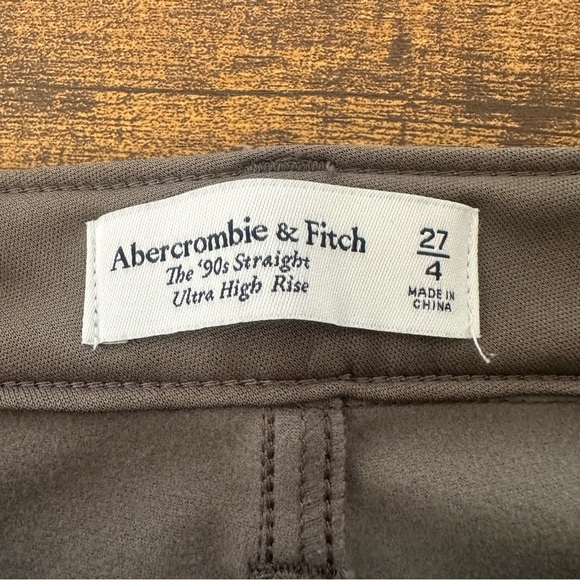 Abercrombie & Fitch The 90s Straight Ultra High Rise Vegan Leather Pants Size 27 - Picture 5 of 6